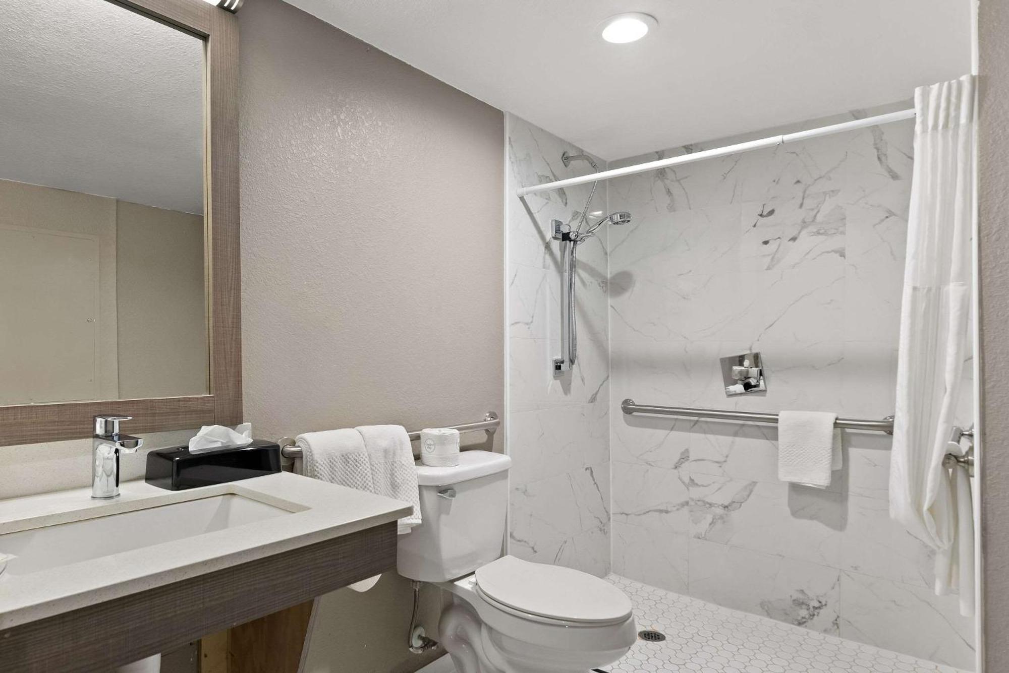 Quality Suites Wildwood - The Villages Bagian luar foto