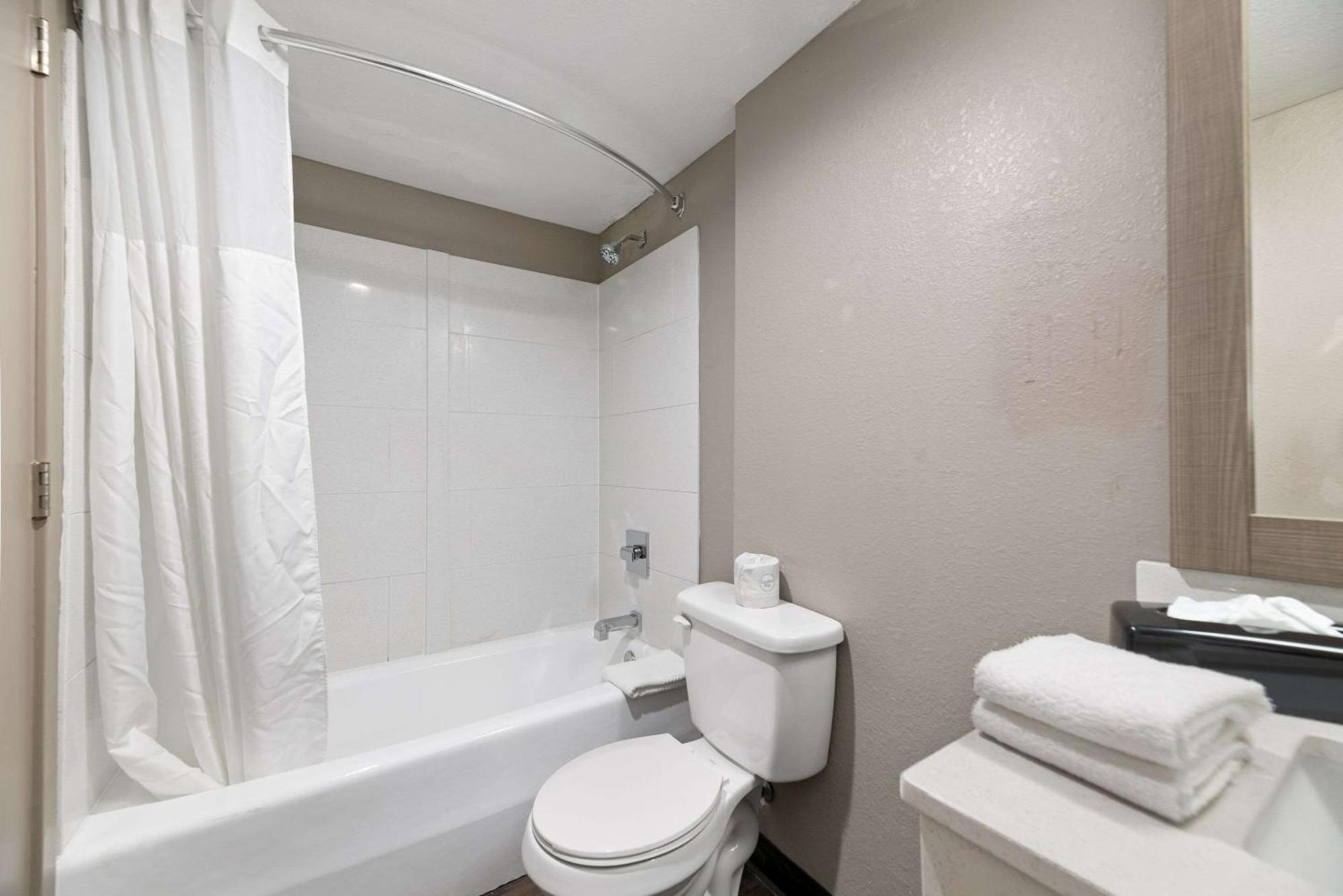 Quality Suites Wildwood - The Villages Bagian luar foto